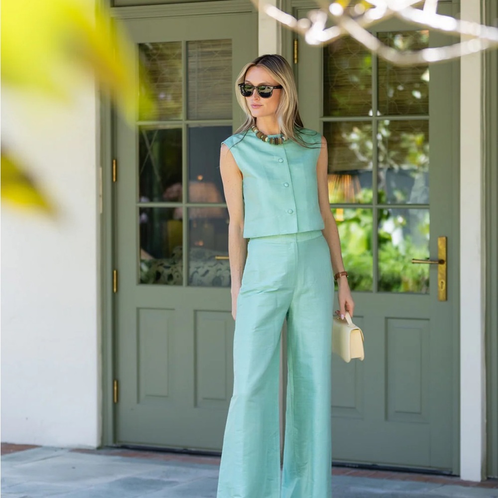 NWT Julia Amory Pistachio Blair Top and Julia Pant SET Size Medium
